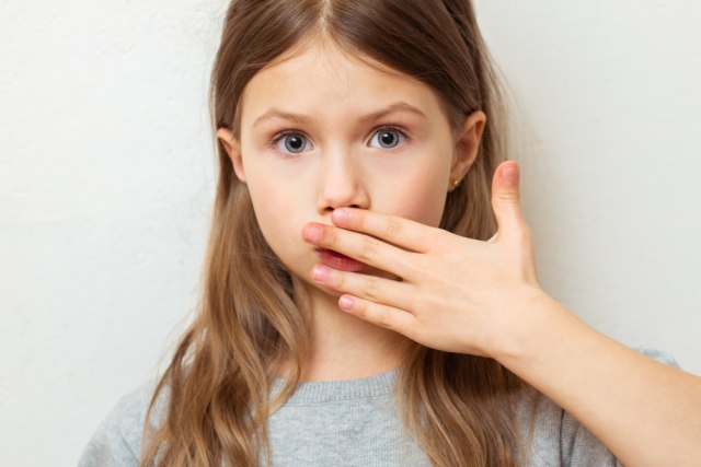 Šta je preuranjeni pubertet i kada bi trebalo obratiti se lekaru? VIDEO